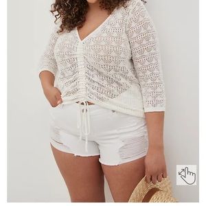 Torrid White Open Stitch Pullover V-Neck Cinched Front Sweater crochet size 1
